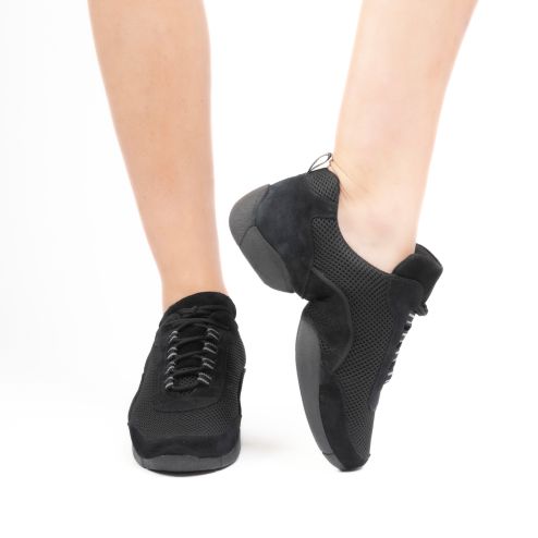 Twist Sneakers